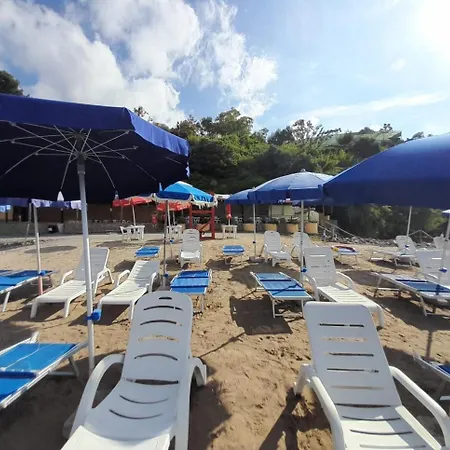 Villaggio Camping Costa Del Mito *